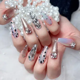 ネイル M🌷nail 長さだし専門店のネイルデザイン