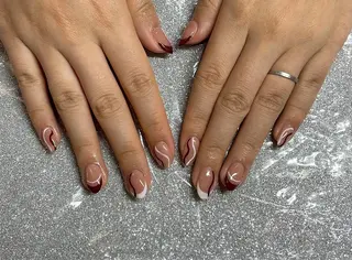 ネイル VIERU 🌈🎀💖のネイルデザイン