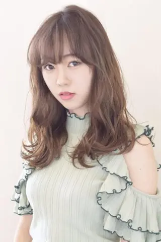ロング 鶴﨑 美優亜のヘアスタイル