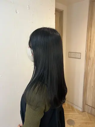 カラー ᴛᴏᴍᴏᴋᴀ / ᴄʜᴇʀɪのヘアスタイル