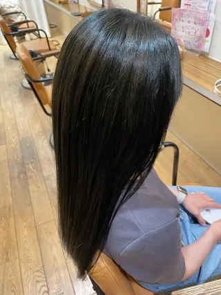 ロング カラー おもだか　がく /横須賀中央のヘアスタイル