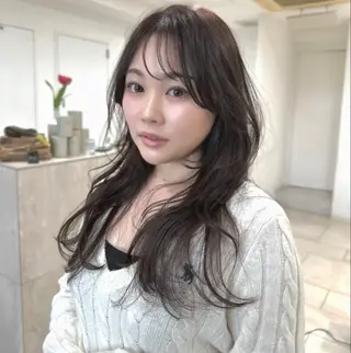 ロング 山下 凪澄のヘアスタイル