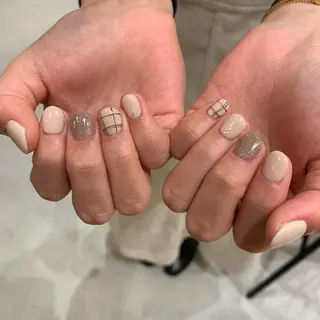 ネイル 藤原 胡桃のネイルデザイン