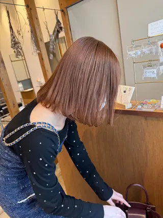 ミディアム カラー ENIF　大島 芽生のヘアスタイル