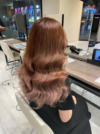 ロング カラー デザインカラー、艶髪 大塚 耕平のヘアスタイル
