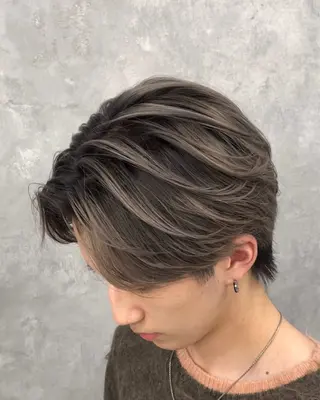 ミディアム カラー パーマ ヘアアレンジ メンズ メンズバレイヤージュ 🌫ハイライトのヘアスタイル