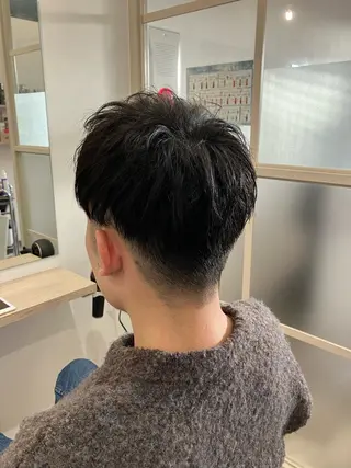 メンズ ブリーチ&ストレート 長谷川勇人のヘアスタイル