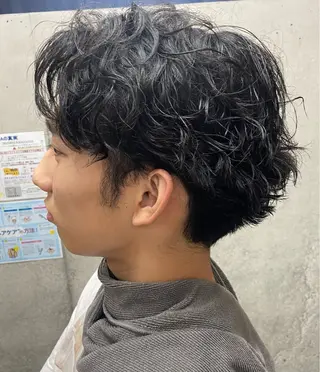 パーマ メンズ 窪田 欣恭のヘアスタイル
