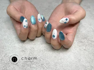 ネイル ネイルルーム チャームのネイルデザイン