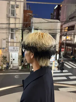 カラー メンズ メンズ特化シャドウパ ーマラウンドマッシュのヘアスタイル