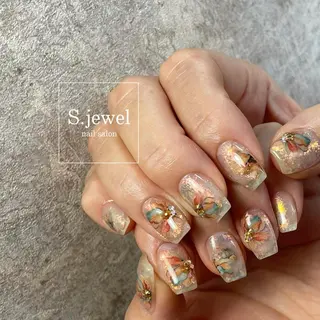 ネイル S. JEWELのネイルデザイン
