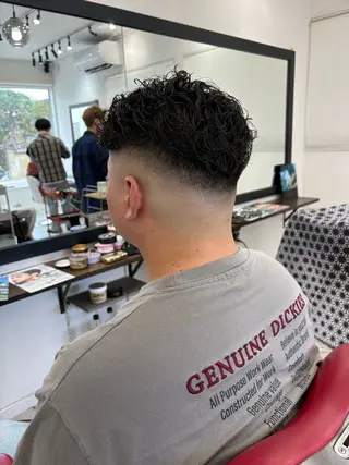 ショート パーマ メンズ 本間 颯太のヘアスタイル