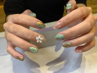 ネイル マキノ ユイのネイルデザイン