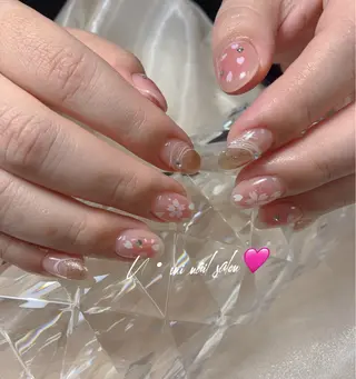 ネイル U·Mi nail salon所属・U·MI 上野御徒町店のネイルデザイン