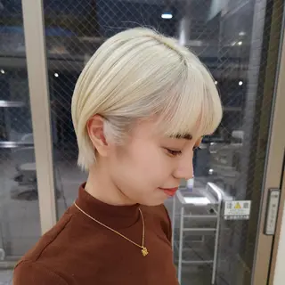 ショート カラー co coのヘアスタイル