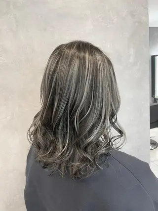 カラー SALOWIN栄 高須大貴のヘアスタイル