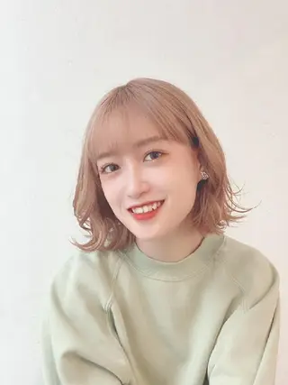 ミディアム カラー ヘアアレンジ 冨岡 千尋のヘアスタイル