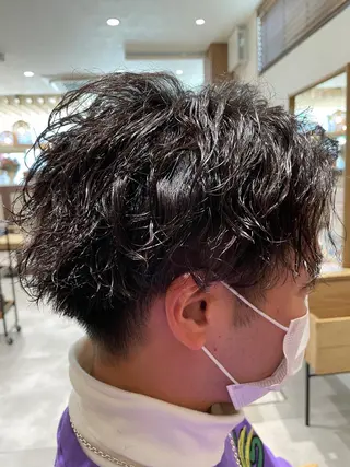 ミディアム パーマ 松井 竜輝のヘアスタイル