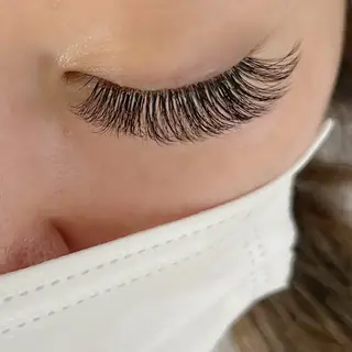 マツエク・マツパ Trinity staffのネイルデザイン