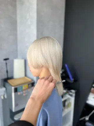 カラー SALOWIN栄 高須大貴のヘアスタイル