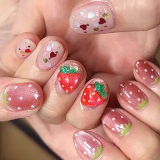 ネイル nakae🐈‍⬛ ／A&A蕨のネイルデザイン