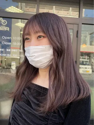 セミロング カラー Vyuha ビューハのヘアスタイル