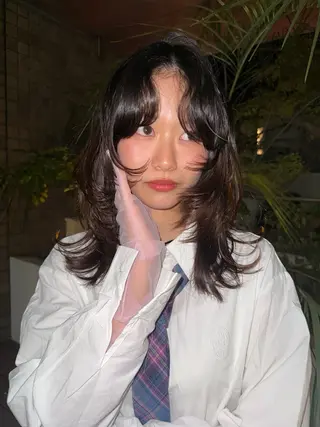 ミディアム YURiA レイヤー🫧のヘアスタイル