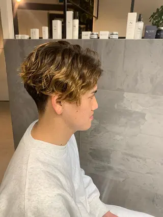 パーマ 三好 羽美のヘアスタイル