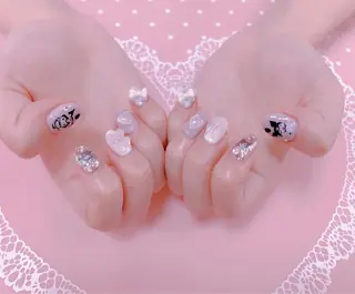 ネイル はぴねす所属・横浜 美夢のネイルデザイン