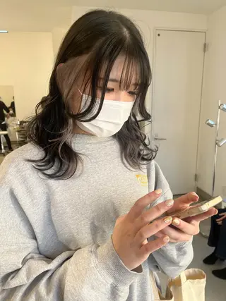 セミロング カラー 長山 茉白のヘアスタイル