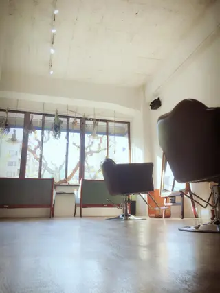 セミロング カラー パーマ ヘアアレンジ キッズ ネイル 岩崎 克秀のヘアスタイル