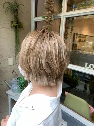 ショート カラー 店長担当🌟 矢吹ガブリエル🌟のヘアスタイル