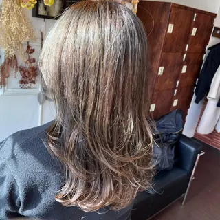 セミロング Glanz hair 坂牛匠のヘアスタイル