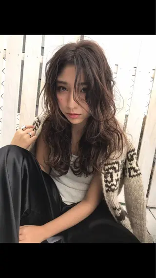 ショート ミディアム セミロング ロング カラー パーマ 白髪ぼかしハイライト バレイヤージュヤマトのヘアスタイル