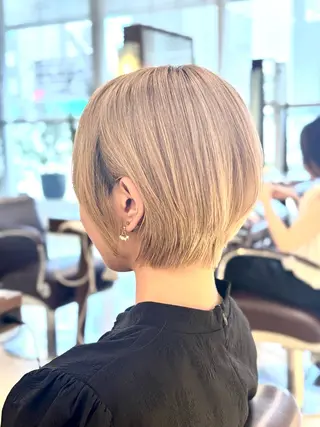ショート 奥野/レイヤーボブ /透明感カラーのヘアスタイル