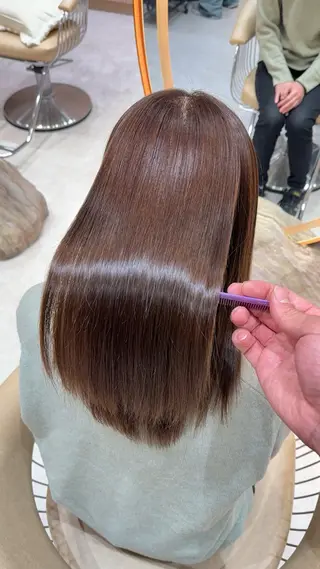 セミロング カラー 縮毛矯正✨🫧 レイヤー川村利幸のヘアスタイル