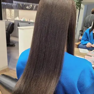 ロング 関口 友菜のヘアスタイル
