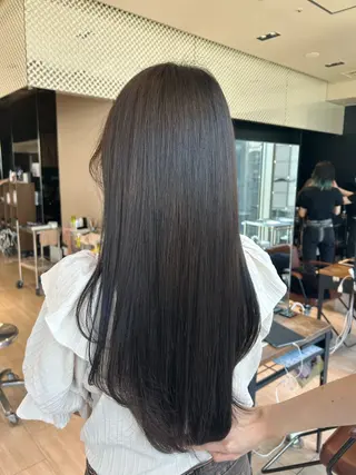 ロング 🎀大竹美侑／顔まわ りカット／レイヤーのヘアスタイル