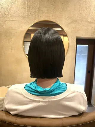 ミディアム 岩瀬 瑠璃子のヘアスタイル