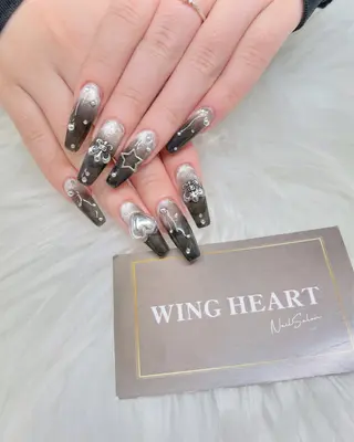 ネイル O. AKINAのネイルデザイン