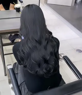 ロング カラー ミルクティー・ピンク 甘モテカラー/emaのヘアスタイル