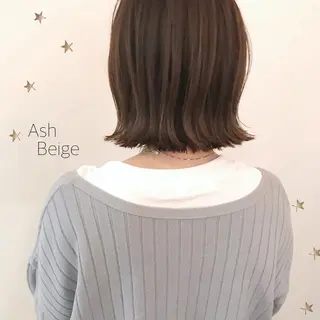 ミディアム カラー 市川 千夏のヘアスタイル