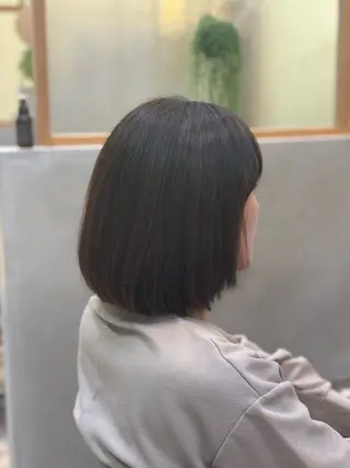 ミディアム 岡 拓実のヘアスタイル