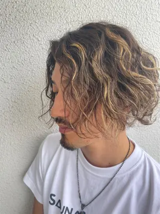 ロング パーマ メンズ 内村 純也のヘアスタイル