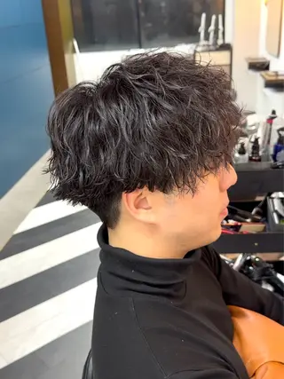 ショート カラー パーマ ヘアアレンジ メンズ 伊藤 陸のヘアスタイル