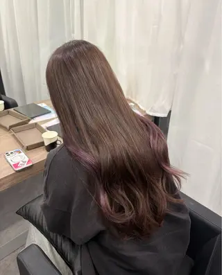 ロング カラー COCO .のヘアスタイル