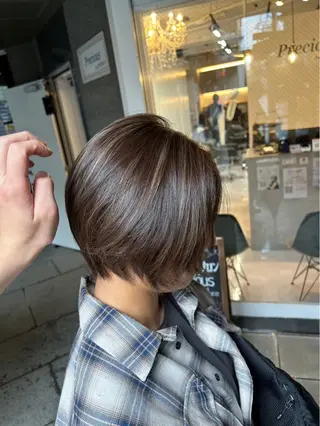 ショート カラー 脱白髪染め❕白髪 ぼかし特化🌟ヨコタのヘアスタイル