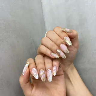 ネイル 鎌田 玲奈のネイルデザイン