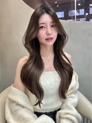 カラー 透明感カラー🌱‬‪ 結衣のヘアスタイル