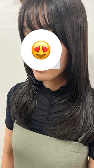 セミロング okada riruのヘアスタイル